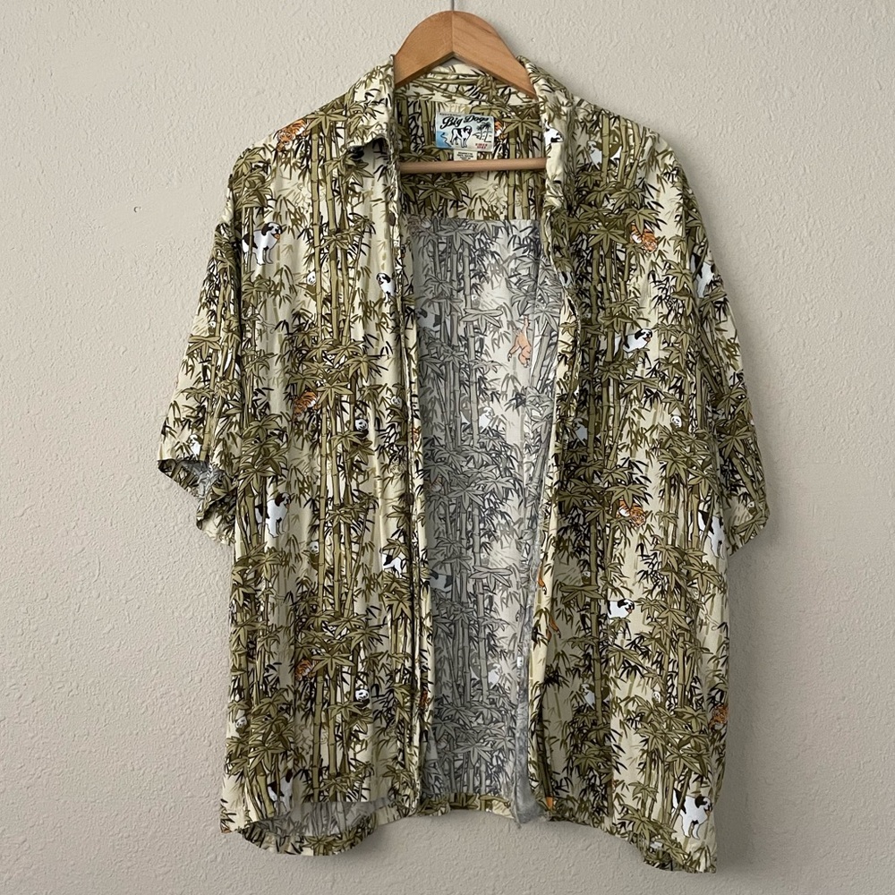Rainforest Print Hawaiian Button Down Size XL